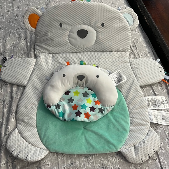 Bright starts - Tummy time prop & play Baby activity Mat - Picture 3 of 5